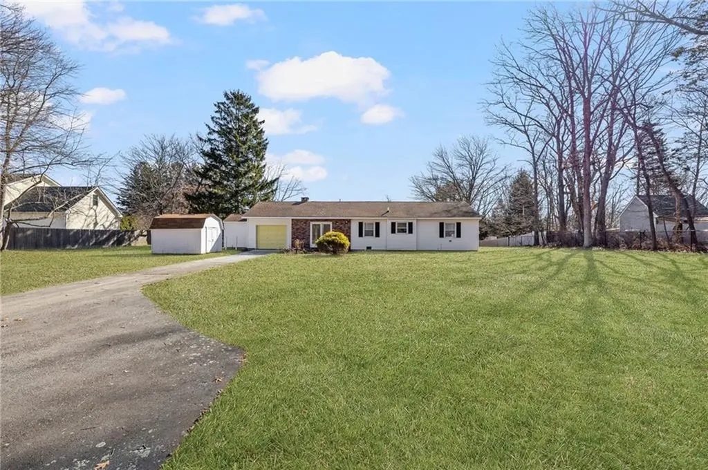 61 High View Drive Cranston RI 02921