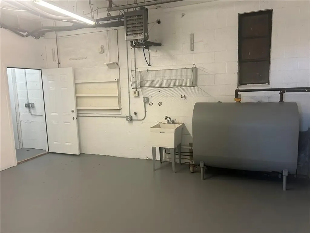 377 Washington Street West Warwick RI 02893