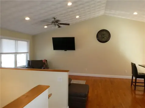 6 Heywood Lane Johnston RI 02919