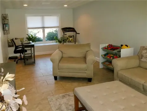 6 Heywood Lane Johnston RI 02919