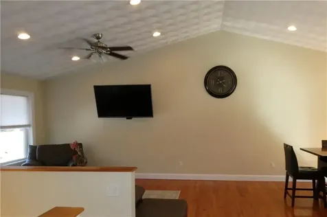 6 Heywood Lane Johnston RI 02919