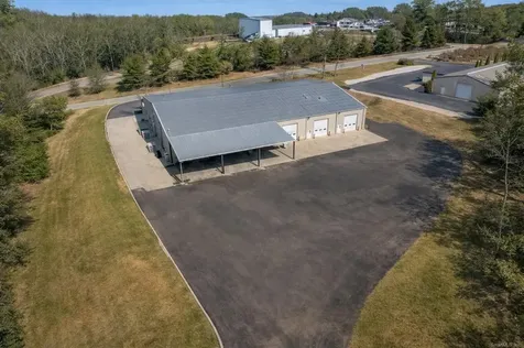13 West Parkway Plainfield CT 06374
