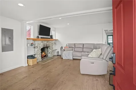 115 Samuel Gorton Avenue Warwick RI 02889