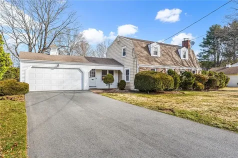 14 Metcalf Drive Cumberland RI 02864