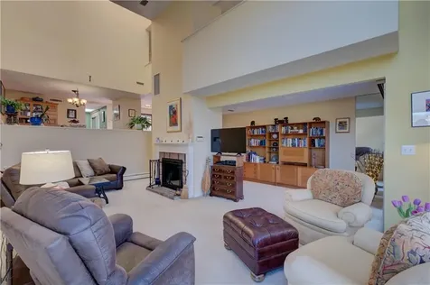 35 Seabreeze Lane Bristol RI 02809