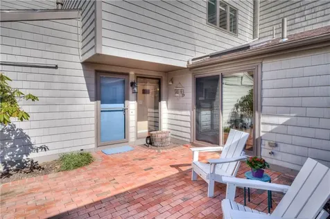 35 Seabreeze Lane Bristol RI 02809