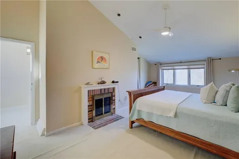 35 Seabreeze Lane Bristol RI 02809