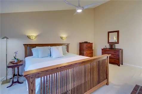 35 Seabreeze Lane Bristol RI 02809