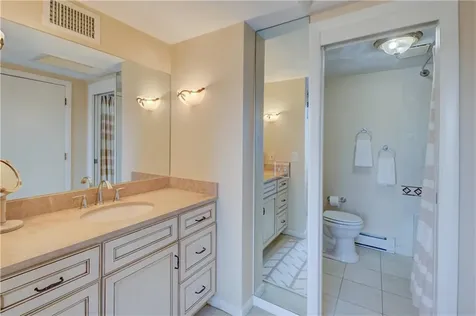 35 Seabreeze Lane Bristol RI 02809