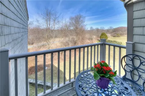 35 Seabreeze Lane Bristol RI 02809