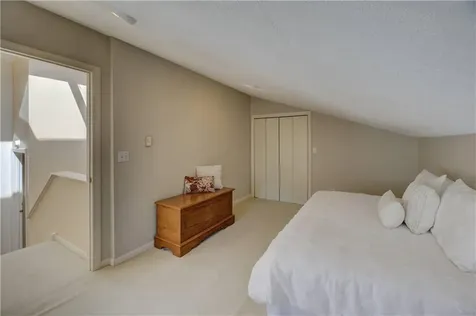 35 Seabreeze Lane Bristol RI 02809