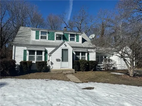 15 Link Street Warwick RI 02886