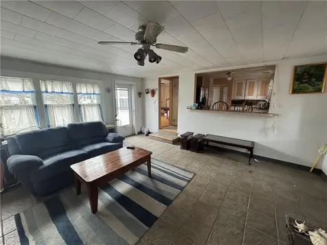 15 Link Street Warwick RI 02886