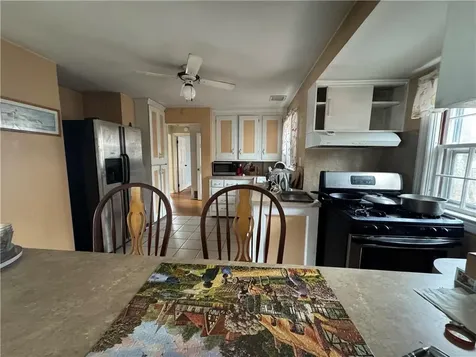 15 Link Street Warwick RI 02886
