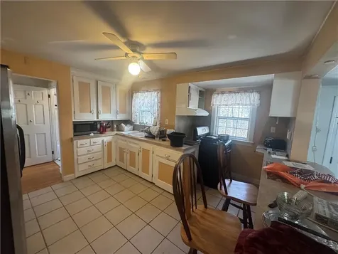 15 Link Street Warwick RI 02886