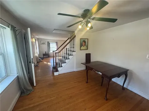 15 Link Street Warwick RI 02886