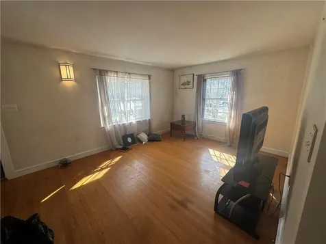 15 Link Street Warwick RI 02886