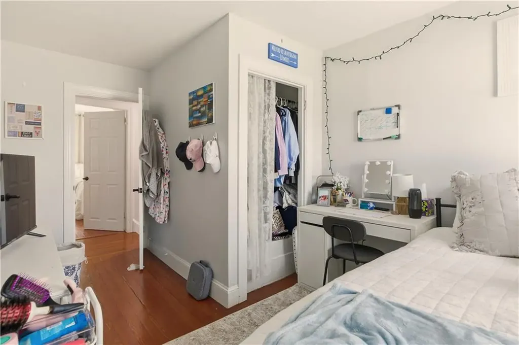 22 Summer Street Newport RI 02840