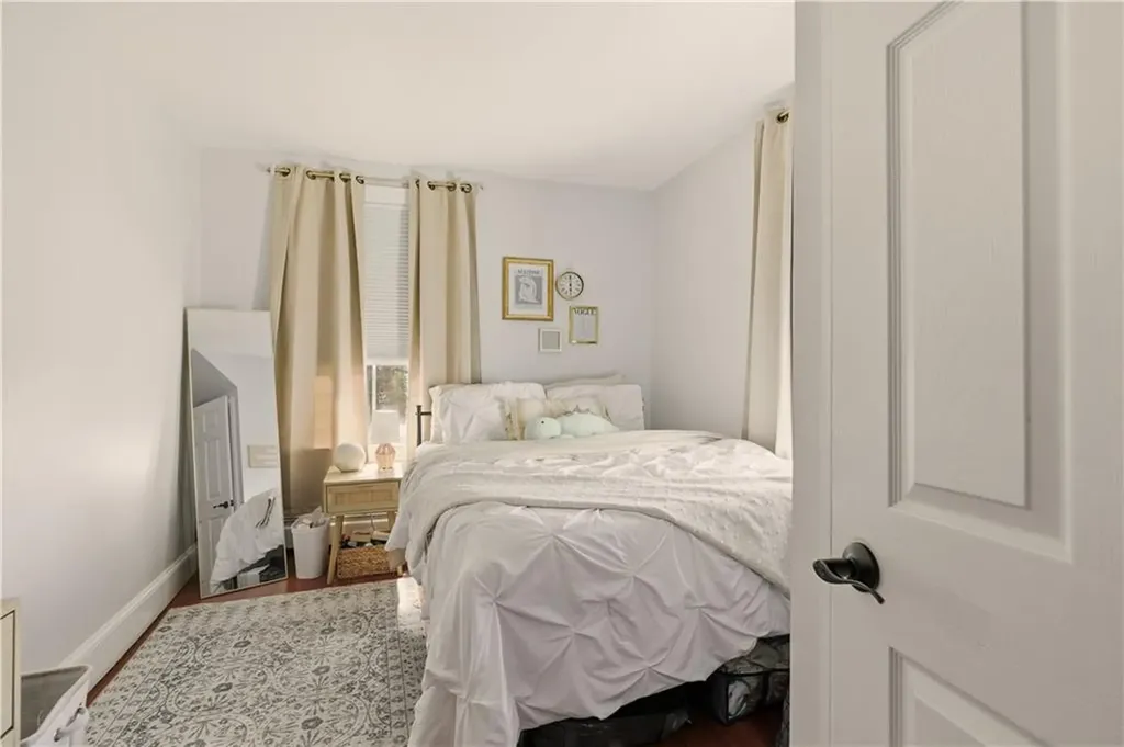 22 Summer Street Newport RI 02840
