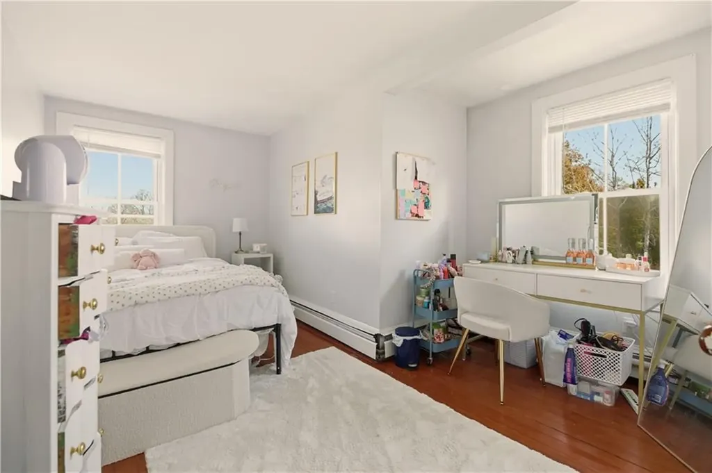 22 Summer Street Newport RI 02840