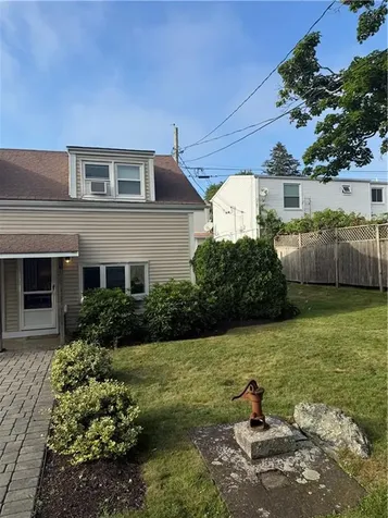 16 Dudley Avenue Newport RI 02840