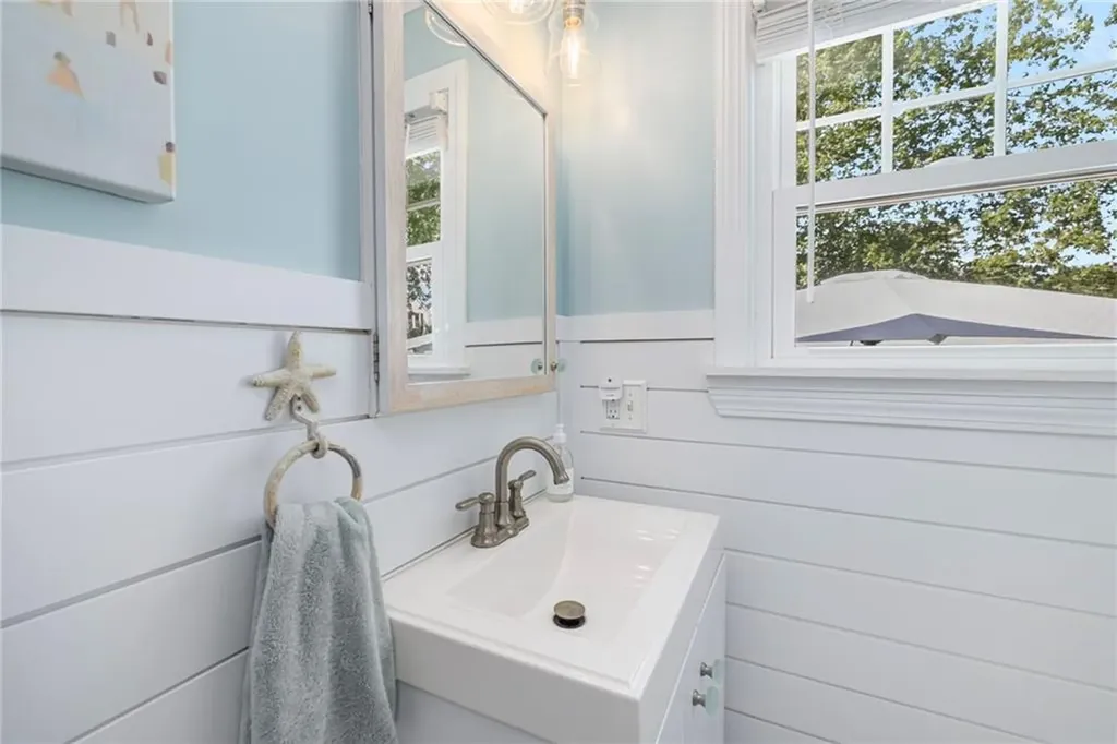 133 Carroll Avenue Newport RI 02840