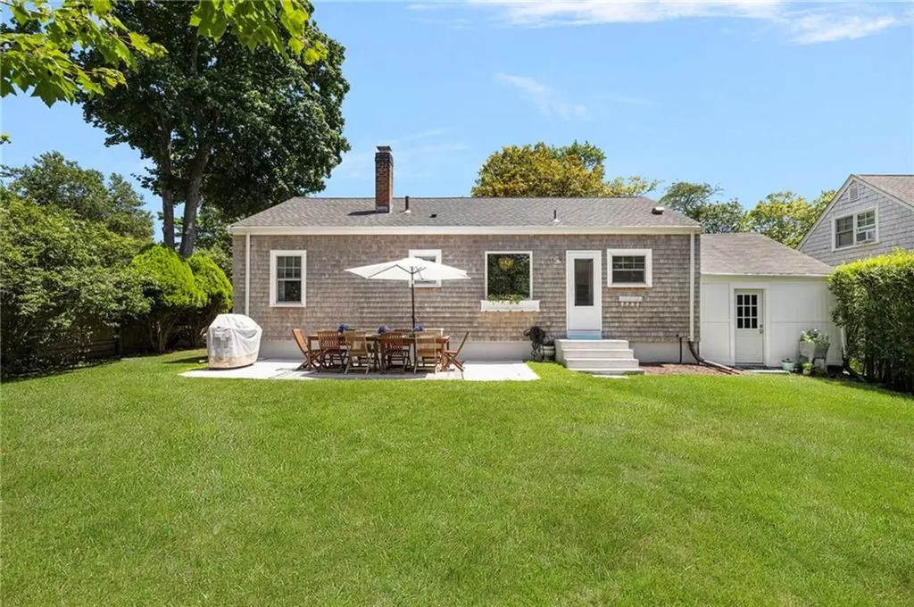 133 Carroll Avenue Newport RI 02840