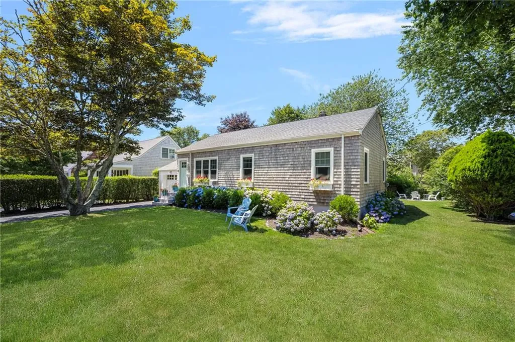 133 Carroll Avenue Newport RI 02840