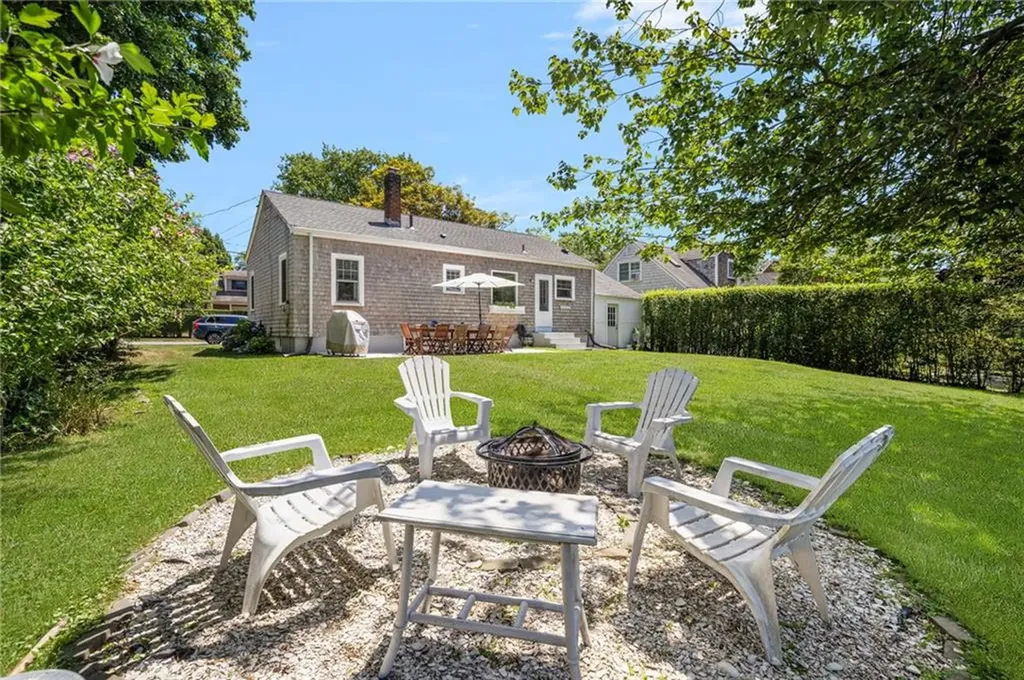 133 Carroll Avenue Newport RI 02840