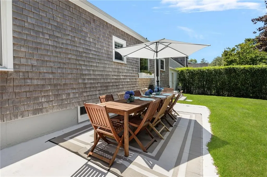 133 Carroll Avenue Newport RI 02840