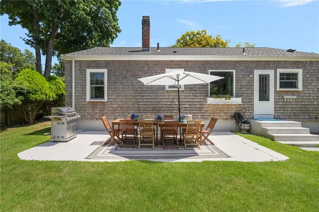 133 Carroll Avenue Newport RI 02840