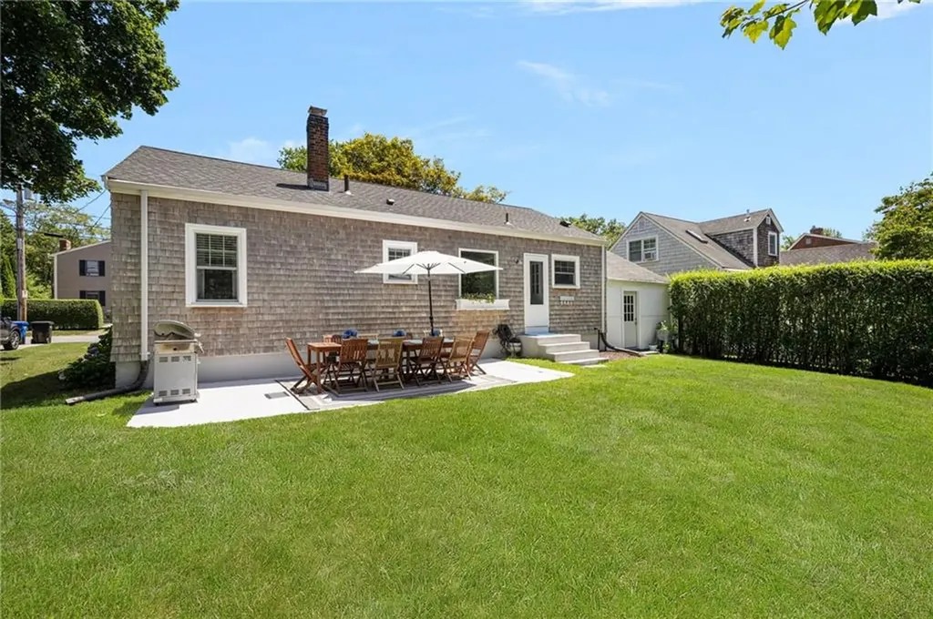 133 Carroll Avenue Newport RI 02840