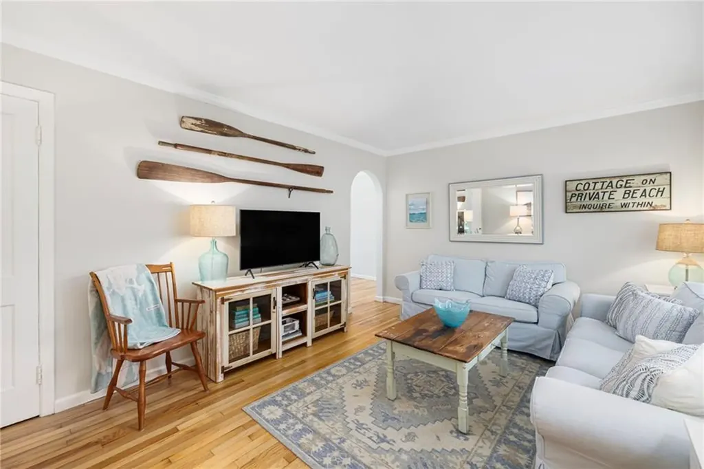 133 Carroll Avenue Newport RI 02840