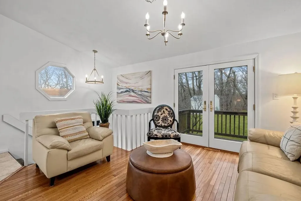 6 Tennyson Road Warwick RI 02888