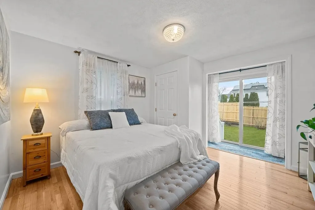 6 Tennyson Road Warwick RI 02888