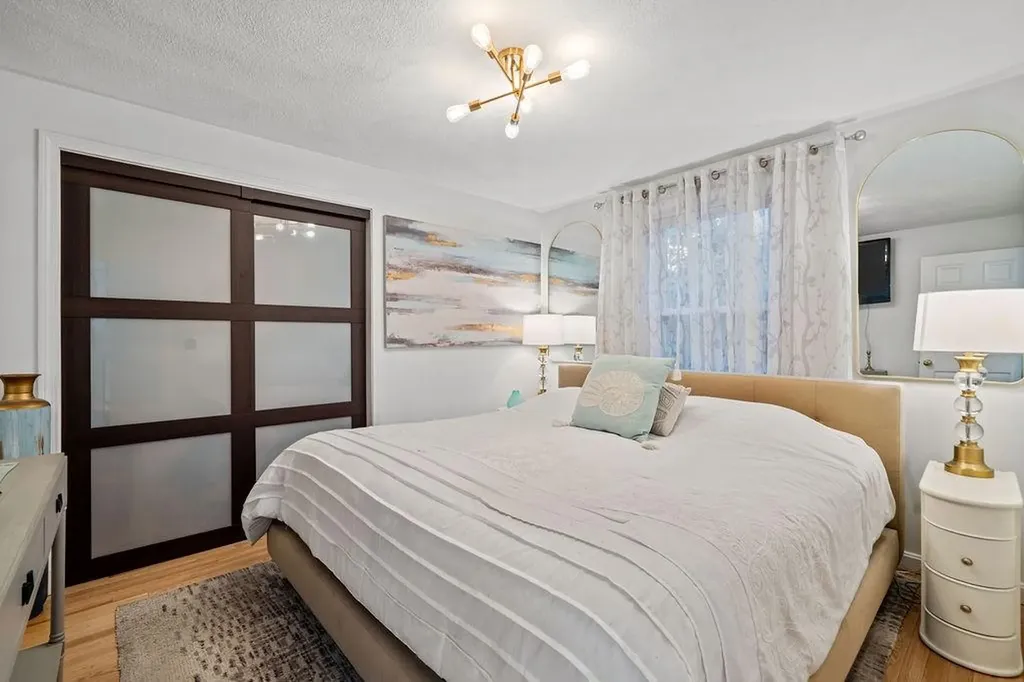6 Tennyson Road Warwick RI 02888