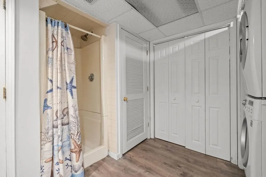 6 Tennyson Road Warwick RI 02888