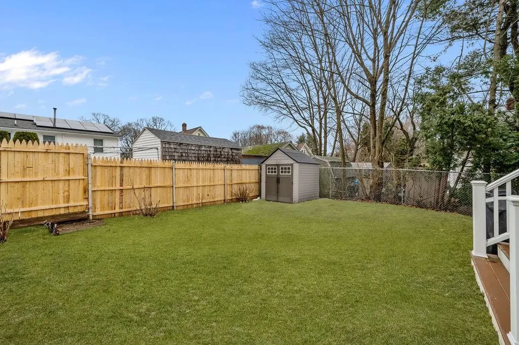 6 Tennyson Road Warwick RI 02888