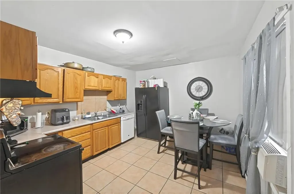 41 Joslin Street Providence RI 02909