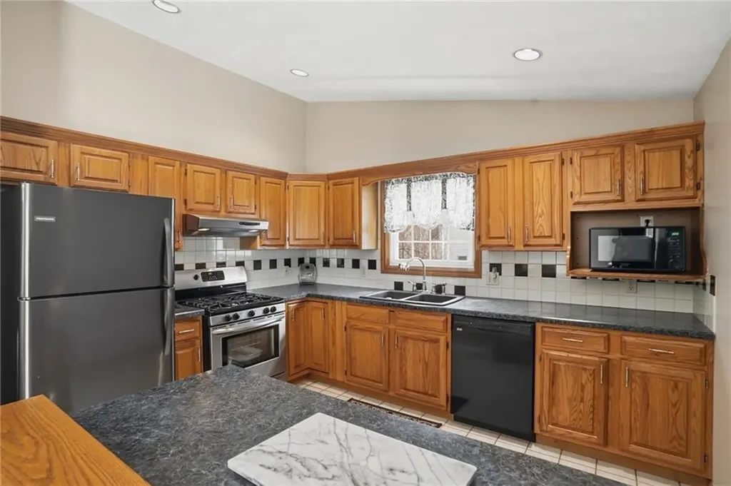 24 Sandy Lane Bristol RI 02809