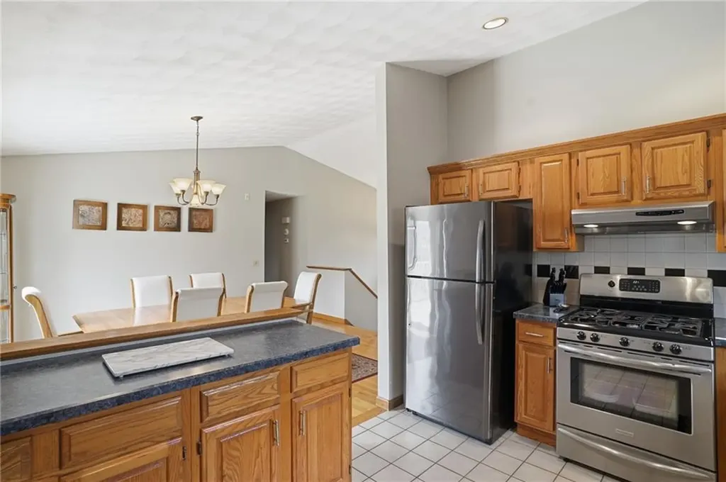 24 Sandy Lane Bristol RI 02809