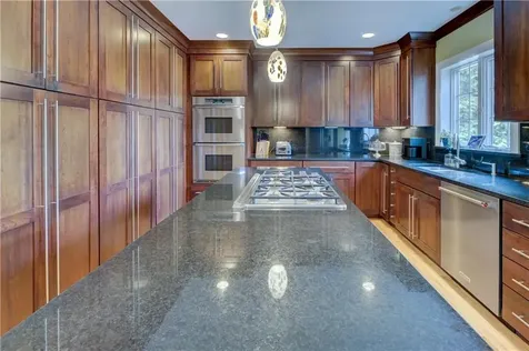 154 Lincoln Avenue Barrington RI 02806