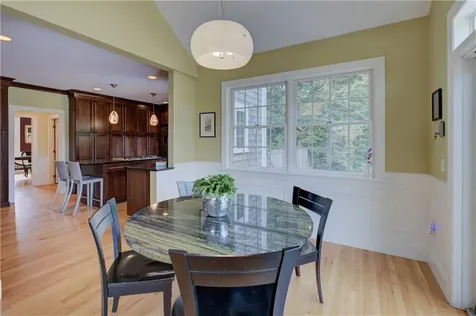 154 Lincoln Avenue Barrington RI 02806