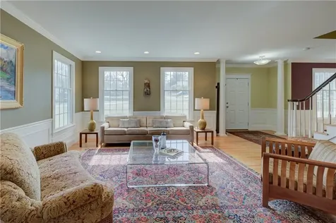 154 Lincoln Avenue Barrington RI 02806