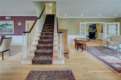 154 Lincoln Avenue Barrington RI 02806