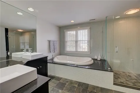 154 Lincoln Avenue Barrington RI 02806