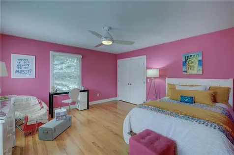 154 Lincoln Avenue Barrington RI 02806