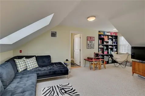 154 Lincoln Avenue Barrington RI 02806