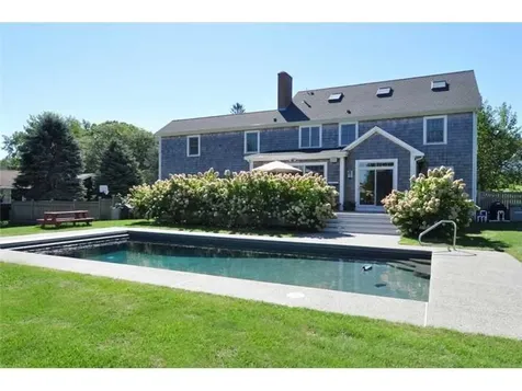 154 Lincoln Avenue Barrington RI 02806