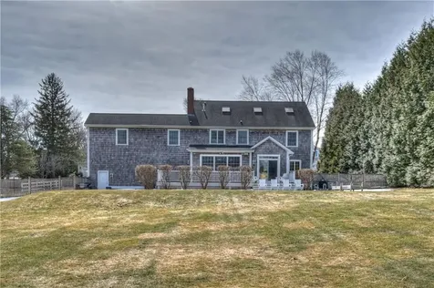 154 Lincoln Avenue Barrington RI 02806
